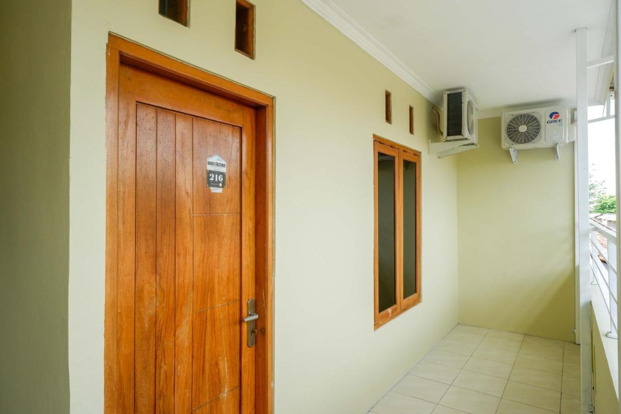 Reddoorz At Pakuncen Malioboro Yogyakarta Exterior foto